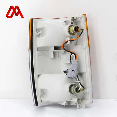 Right Side Smoked Corner Lamp for ISUZU ELF – IZUMI Auto Parts | 8-97855-007-0