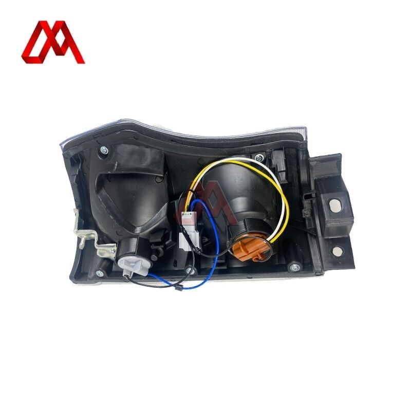 8-98053939-0 8-98010882-0 8-98010884-0 Front Combination Lamp Assembly 8980539390 8980108820 8980108840 Suitable for ISUZU 600P