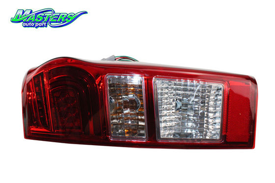 2017 ISUZU DMAX LED Kırmızı Kuyruk Işığı 8982222811 8982222821 89822228212R